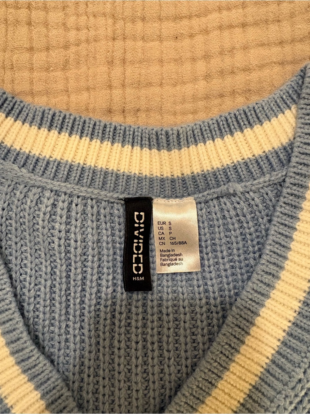 Sweater vest bundle - Picture 3 of 10